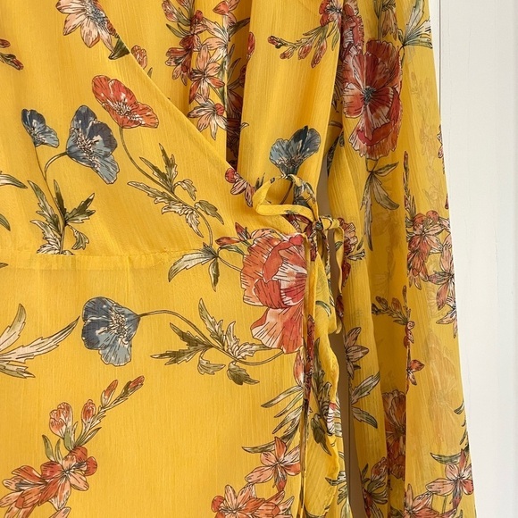 Nordstrom All In Favor Yellow Floral Wrap Dress Size‎ Large - Picture 3 of 5